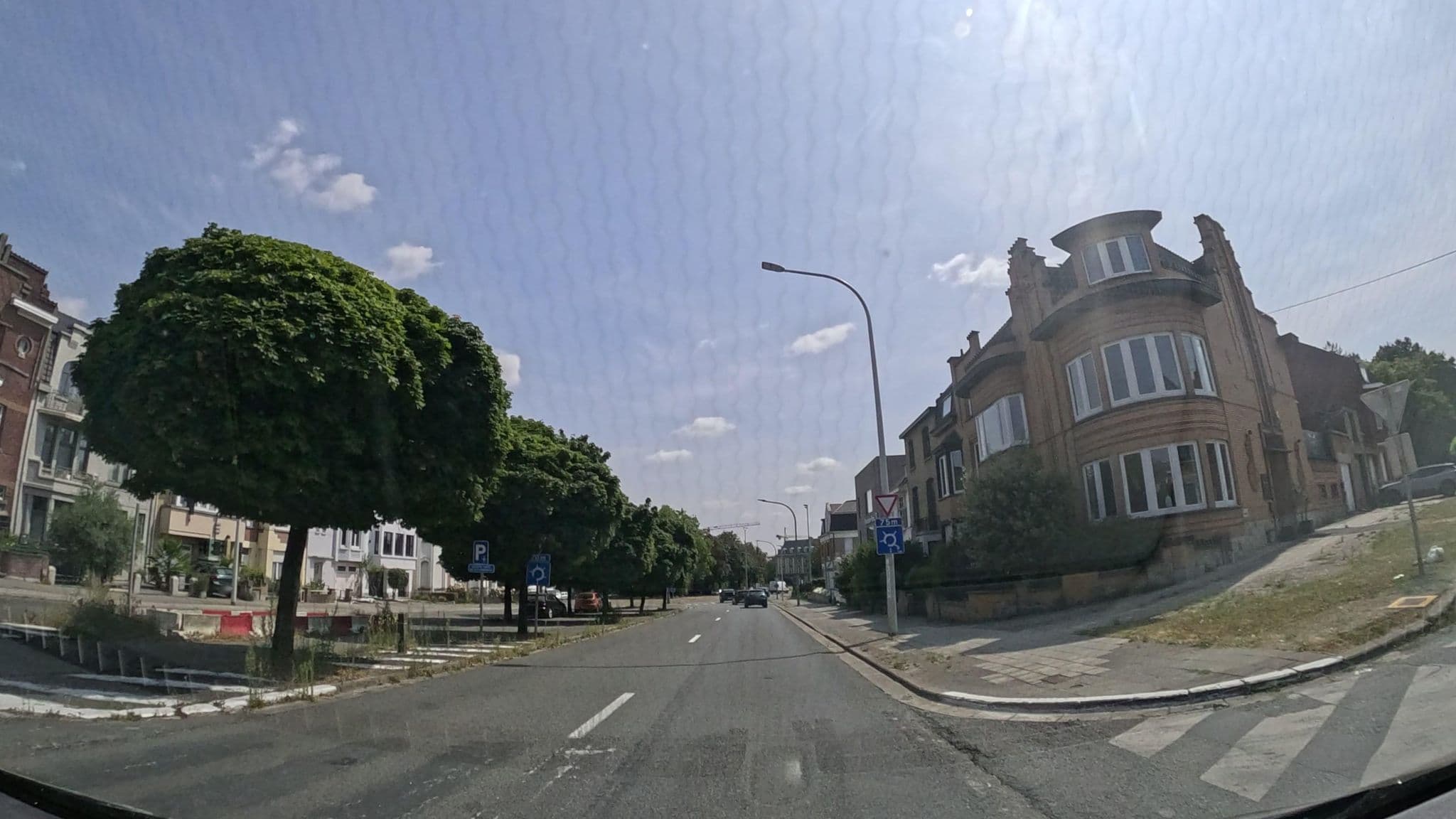 Street view near ONIRO, Tournai — © rmic (CC BY-SA · Mapillary)