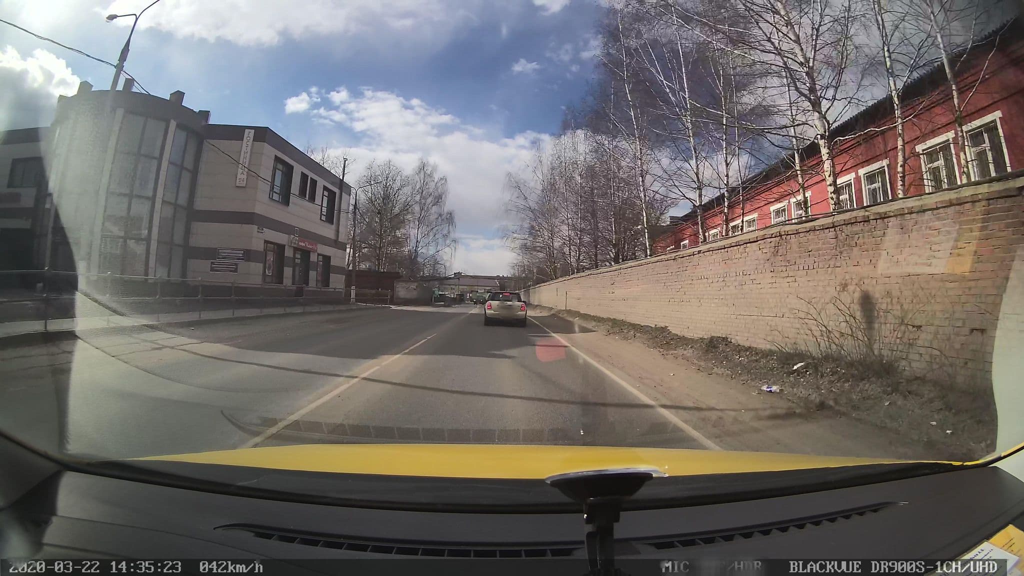 Street view near Kam-In, Chkalovskiy — © petunder (CC BY-SA · Mapillary)