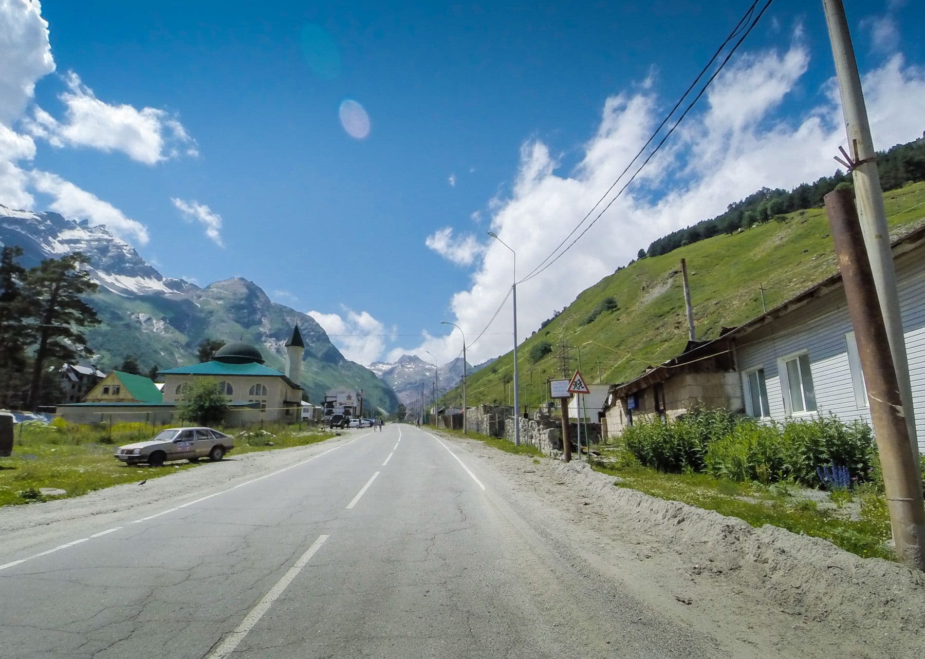 Street view near Relax, Terskol — © artguard (CC BY-SA · Mapillary)