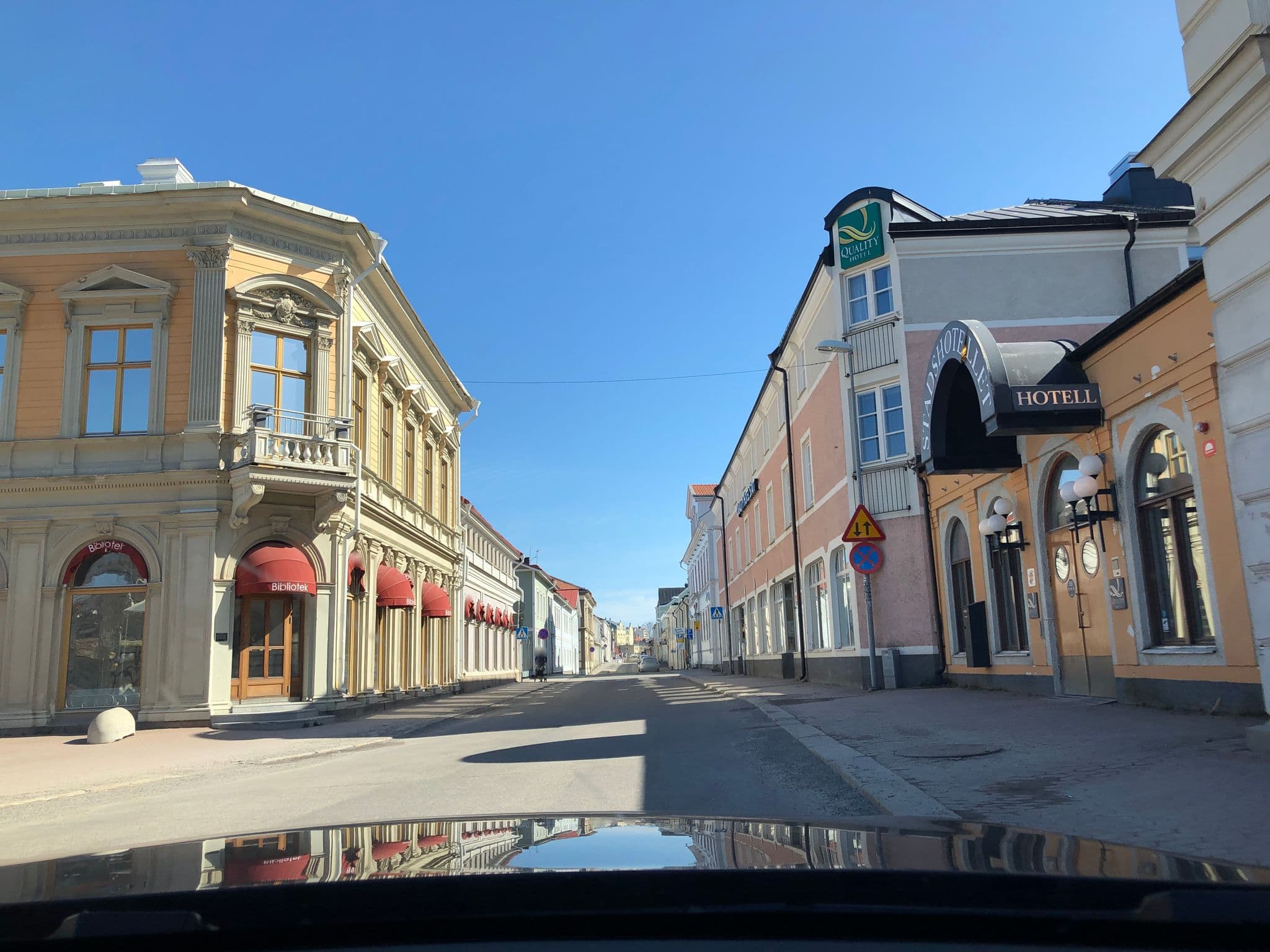 Street view near Statt, Hudiksvall — © adville (CC BY-SA · Mapillary)
