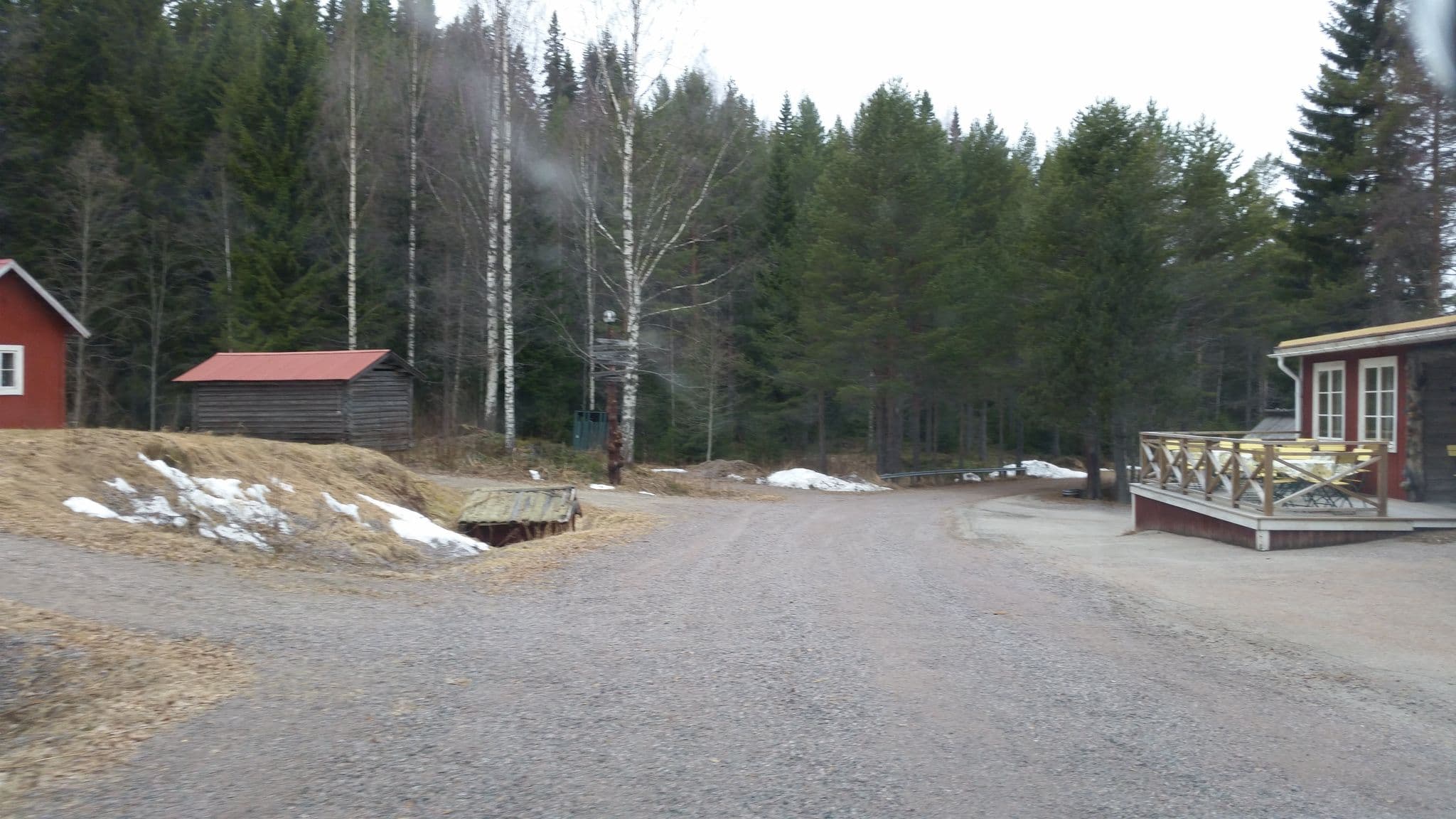 Street view near Skålsjögården Timber Lodge, Alfta — © roadroid (CC BY-SA · Mapillary)