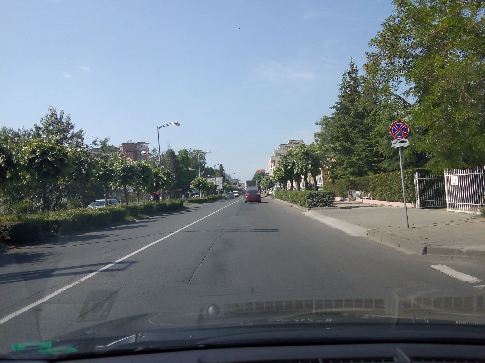 Street view near Opal, Sveti Vlas