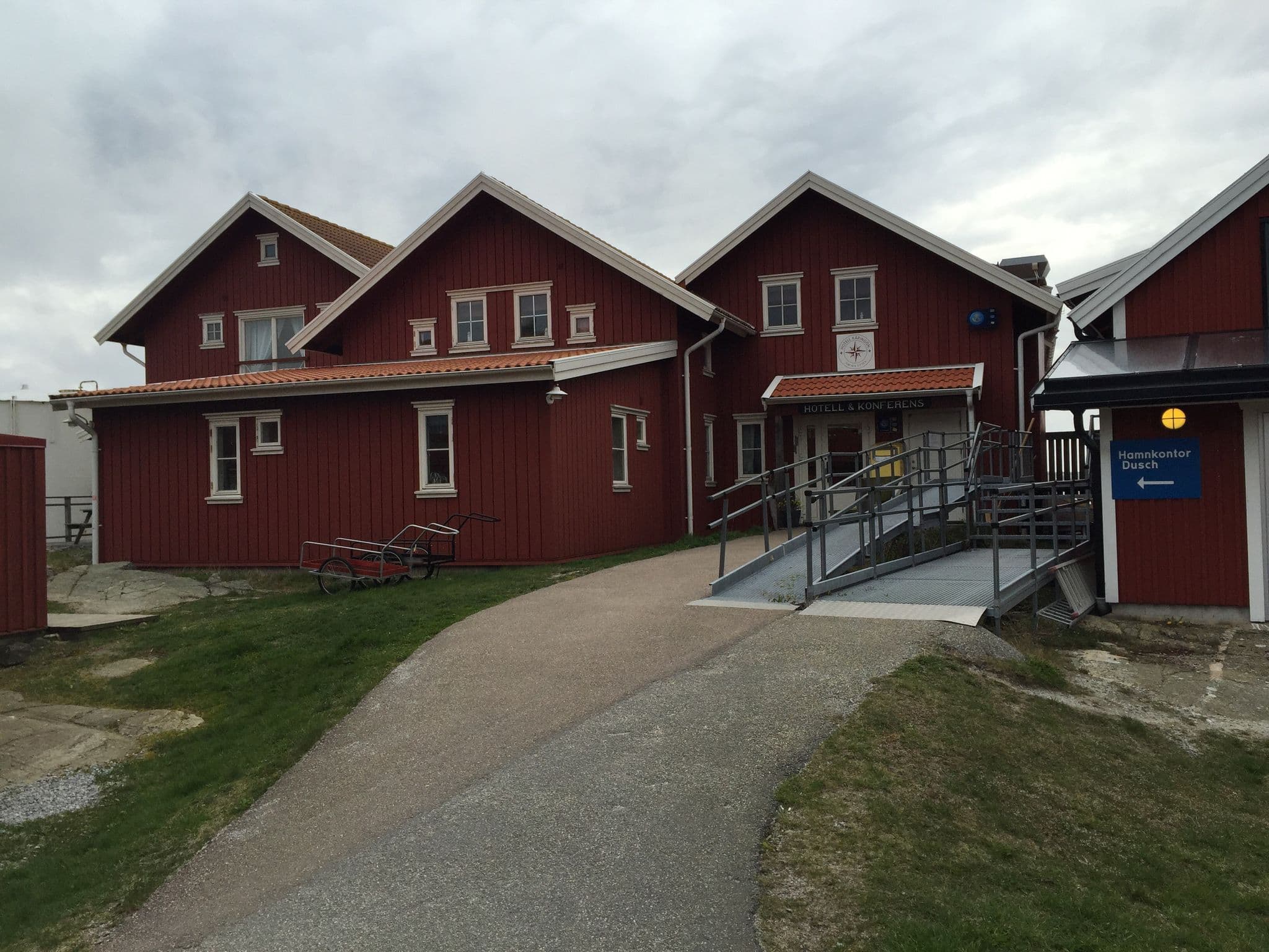 Street view near Handelshuset, Ellös — © jasview (CC BY-SA · Mapillary)