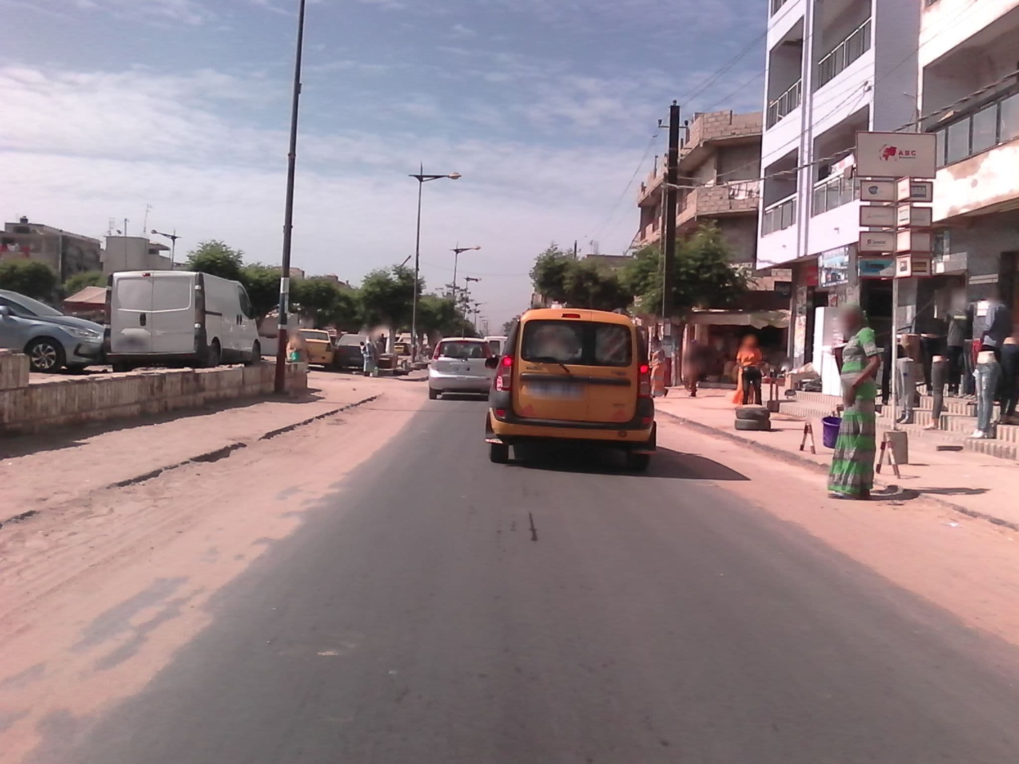 Street view near Clignancourt, Dakar — © jeanmarie (CC BY-SA · Mapillary)