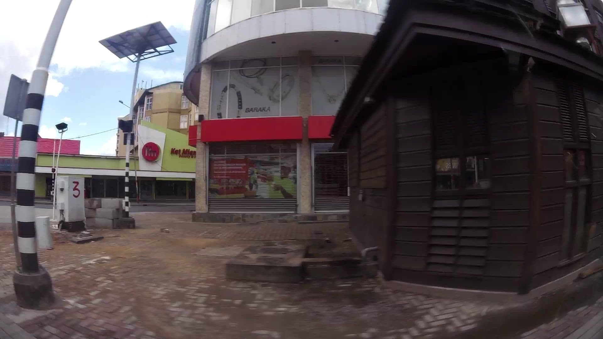 Street view near Yogh hotel, Rainville — © kaartcam (CC BY-SA · Mapillary)