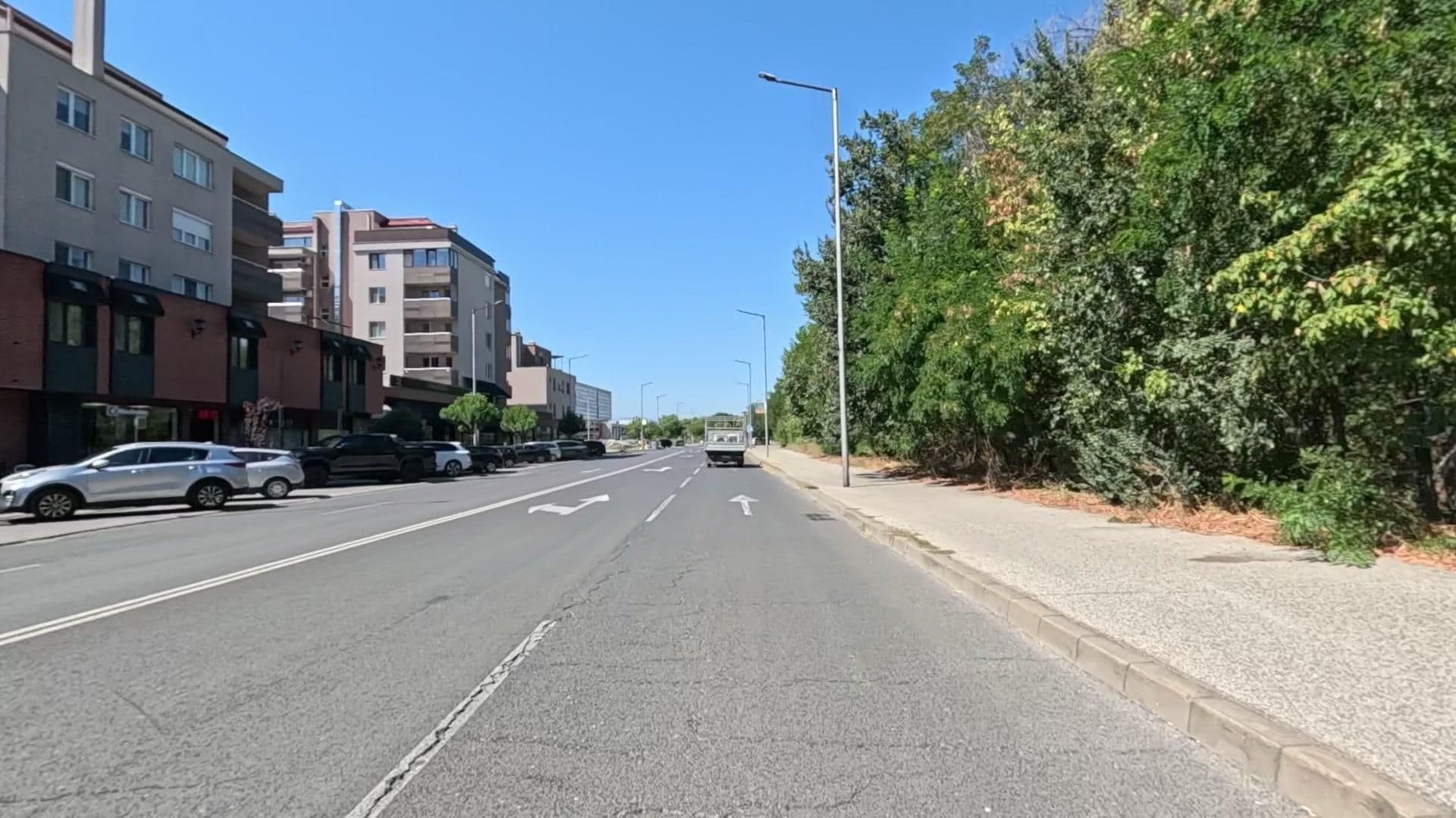Street view near Este Park, Plovdiv — © Kristiqn (CC BY-SA · Mapillary)