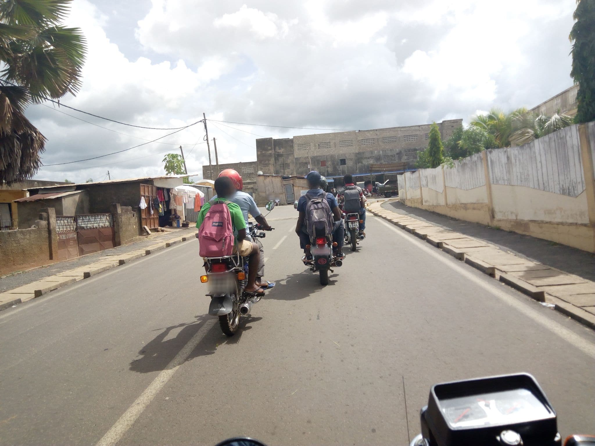 Street view near Me TCHASSIM, Kara — © noble_akonu (CC BY-SA · Mapillary)