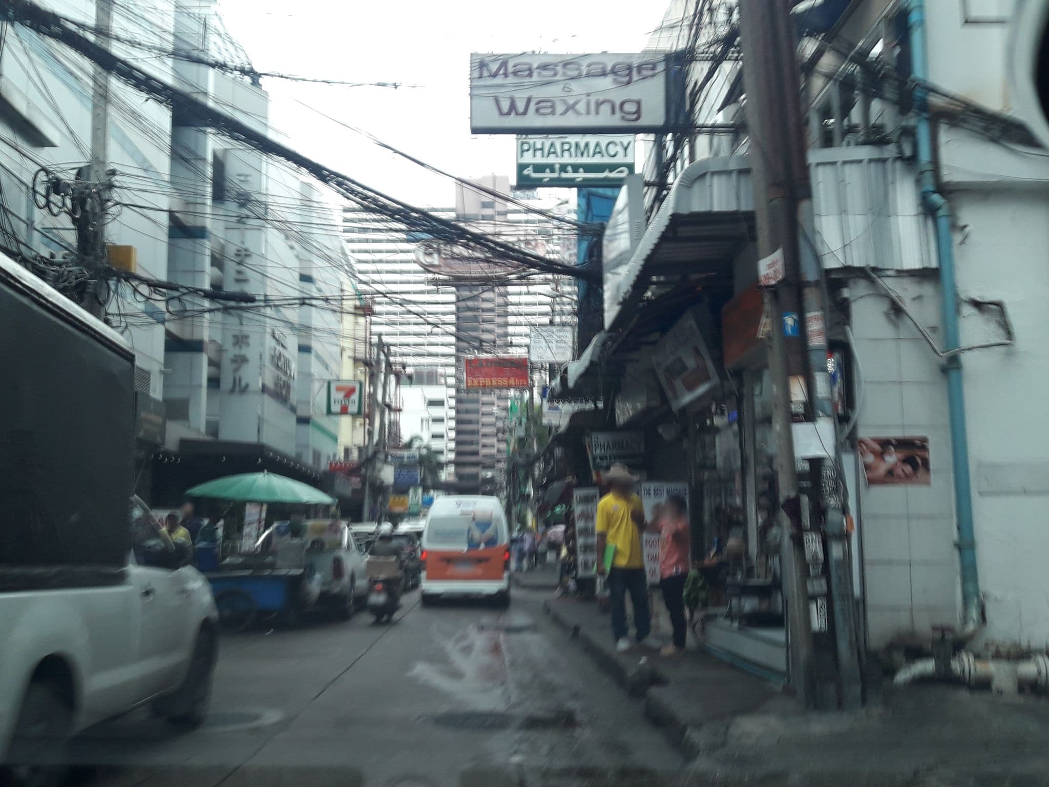 Street view near Fortuna, Makkasan