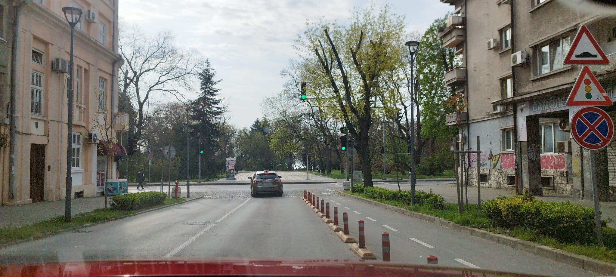Street view near Hugo, Varna — © neau (CC BY-SA · Mapillary)