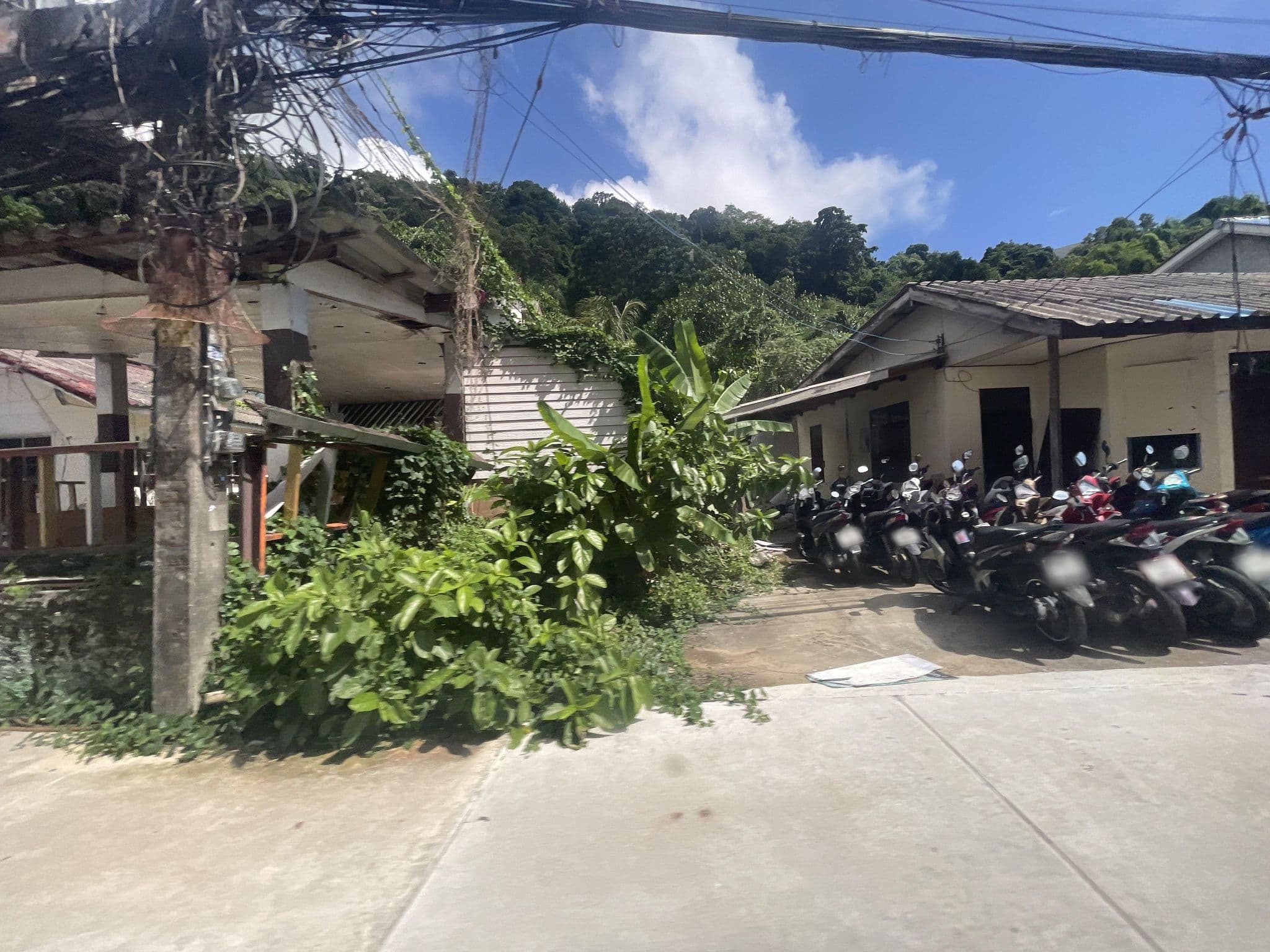 Street view near Casa E Mare Hotel Phuket, Ban Kata