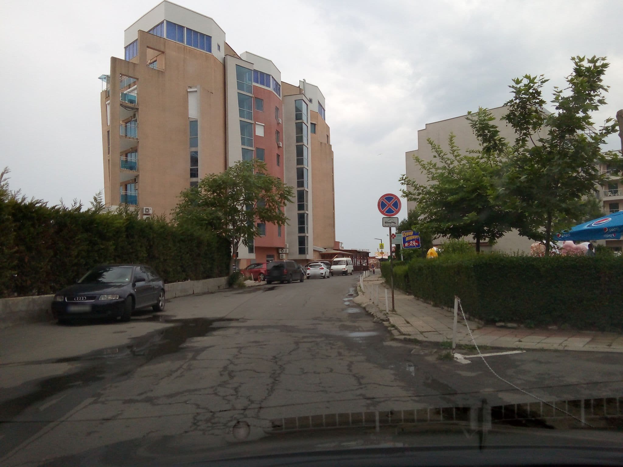 Street view near Palace, Sveti Vlas