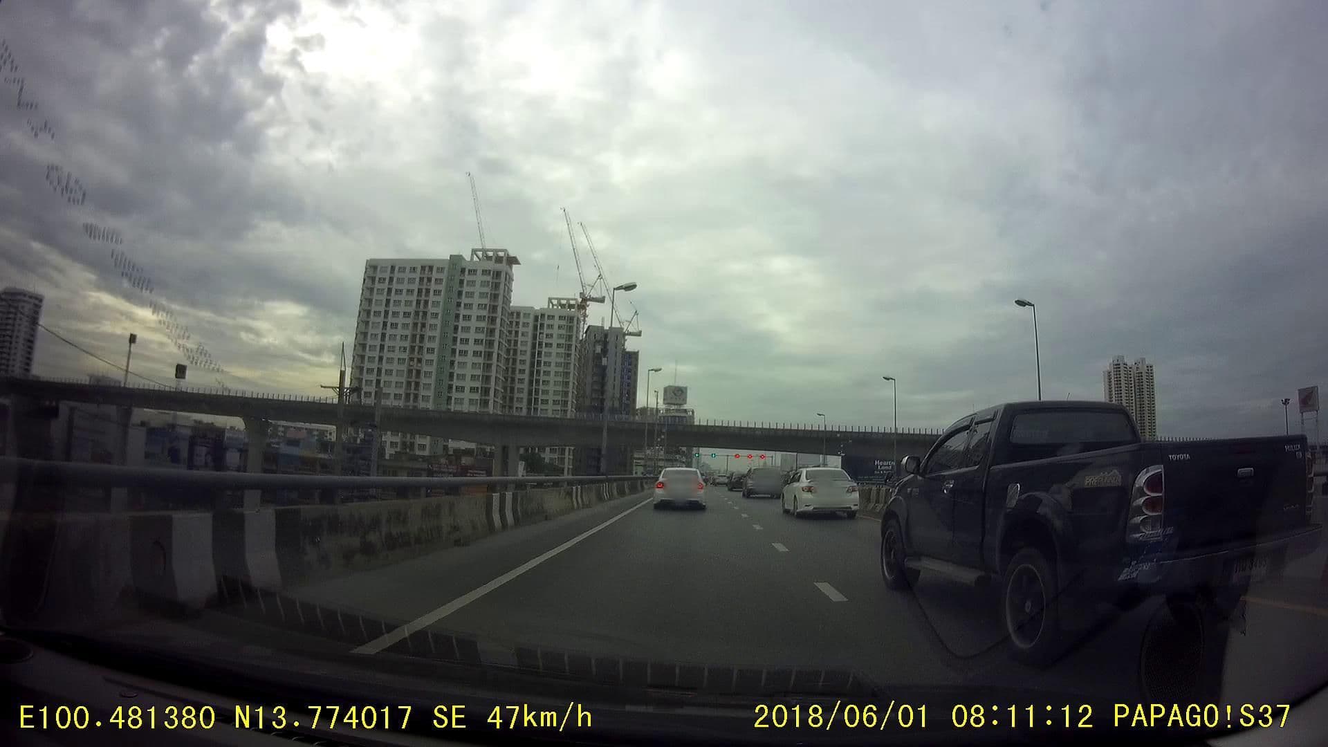 Street view near 35 Bow Hotel, Arun Amarin — © poramet (CC BY-SA · Mapillary)
