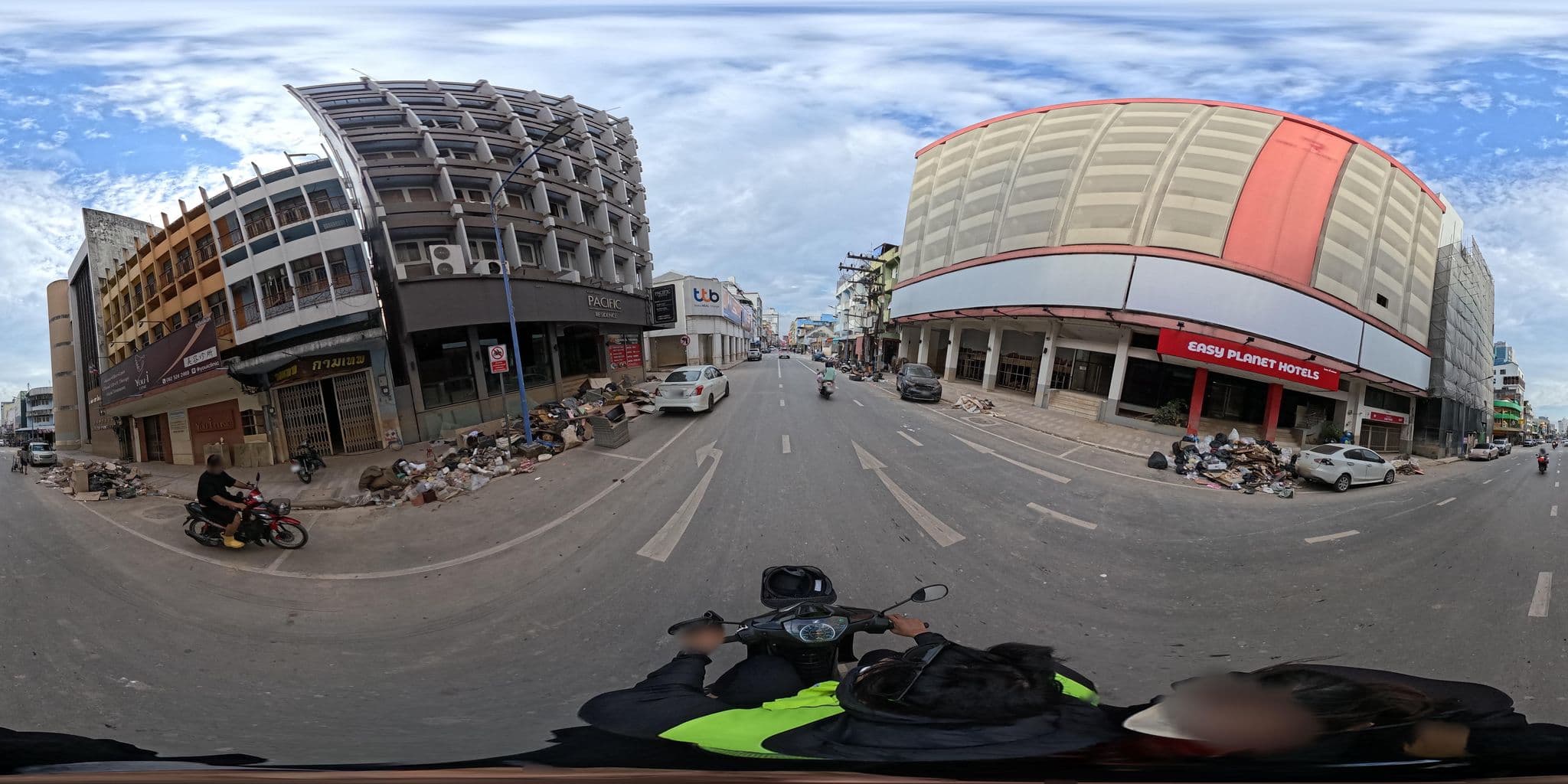 Street view near Red Planet Hotel, Hat Yai