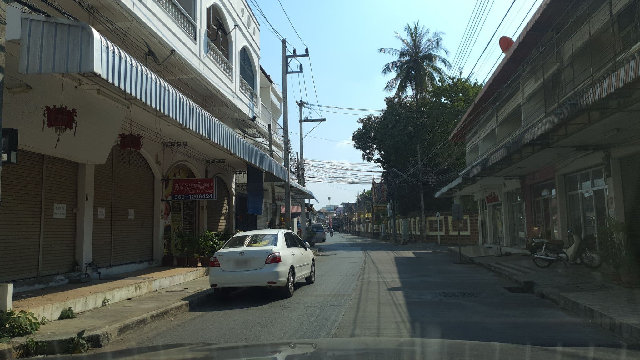Street view near Madame V Apartment, Tak — © jrcarlsen (CC BY-SA · Mapillary)