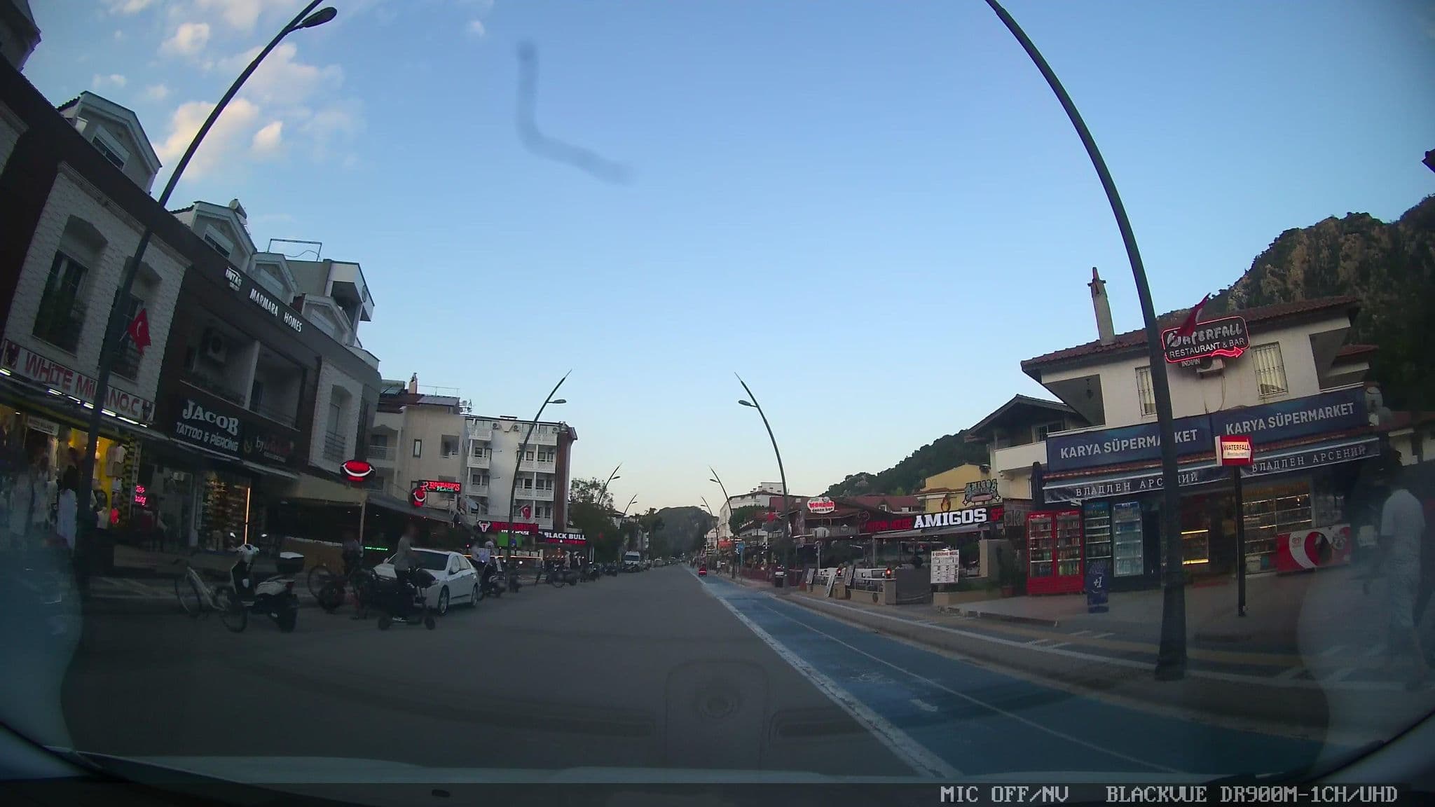 Street view near Vinces, İçmeler — © asturksever (CC BY-SA · Mapillary)