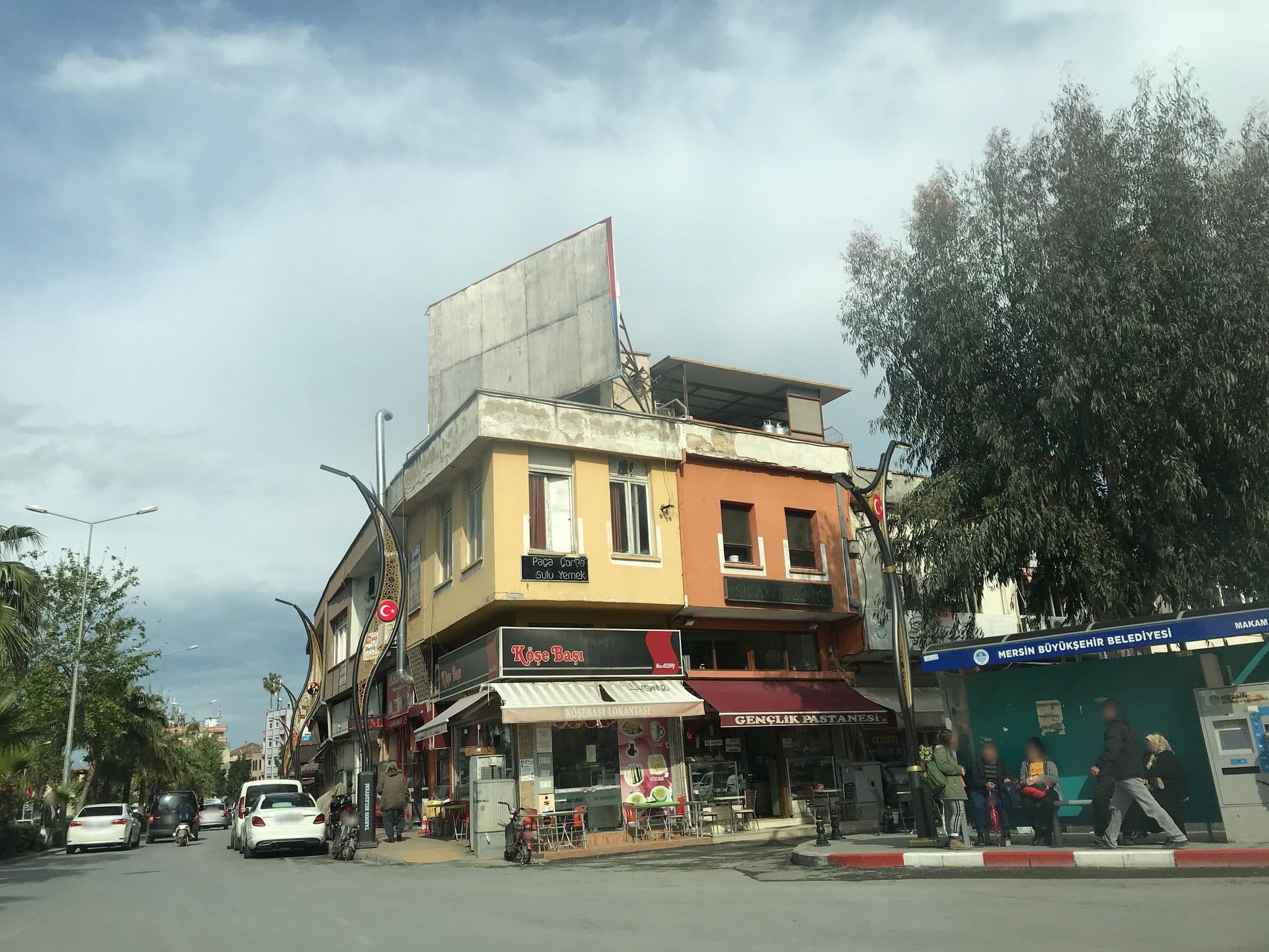 Street view near Zorbaz Otel , Tarsus — © hderinoz (CC BY-SA · Mapillary)