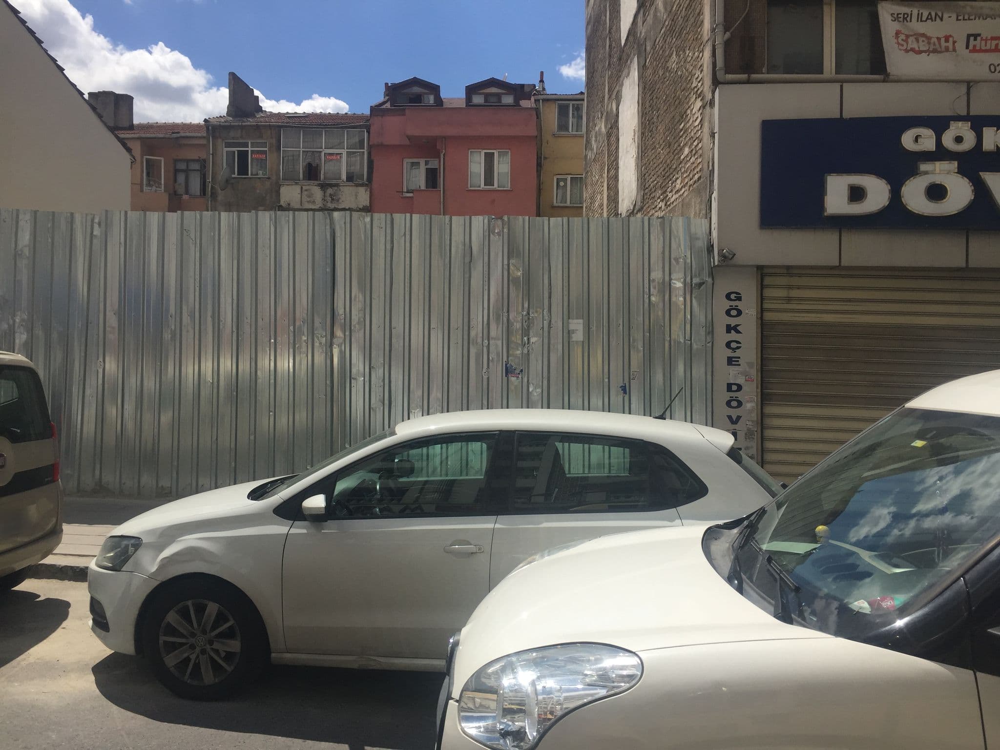 Street view near Marnas Hotels, Fatih — © sessiznotalar (CC BY-SA · Mapillary)