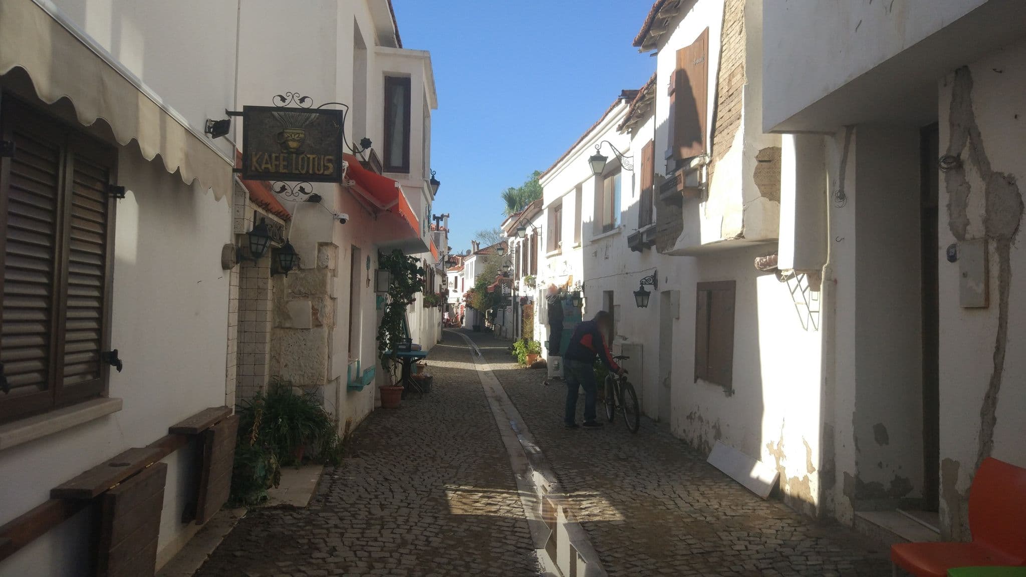 Street view near Villa Lotus Konuk Evi ve Kafe, Seferihisar — © orkut (CC BY-SA · Mapillary)