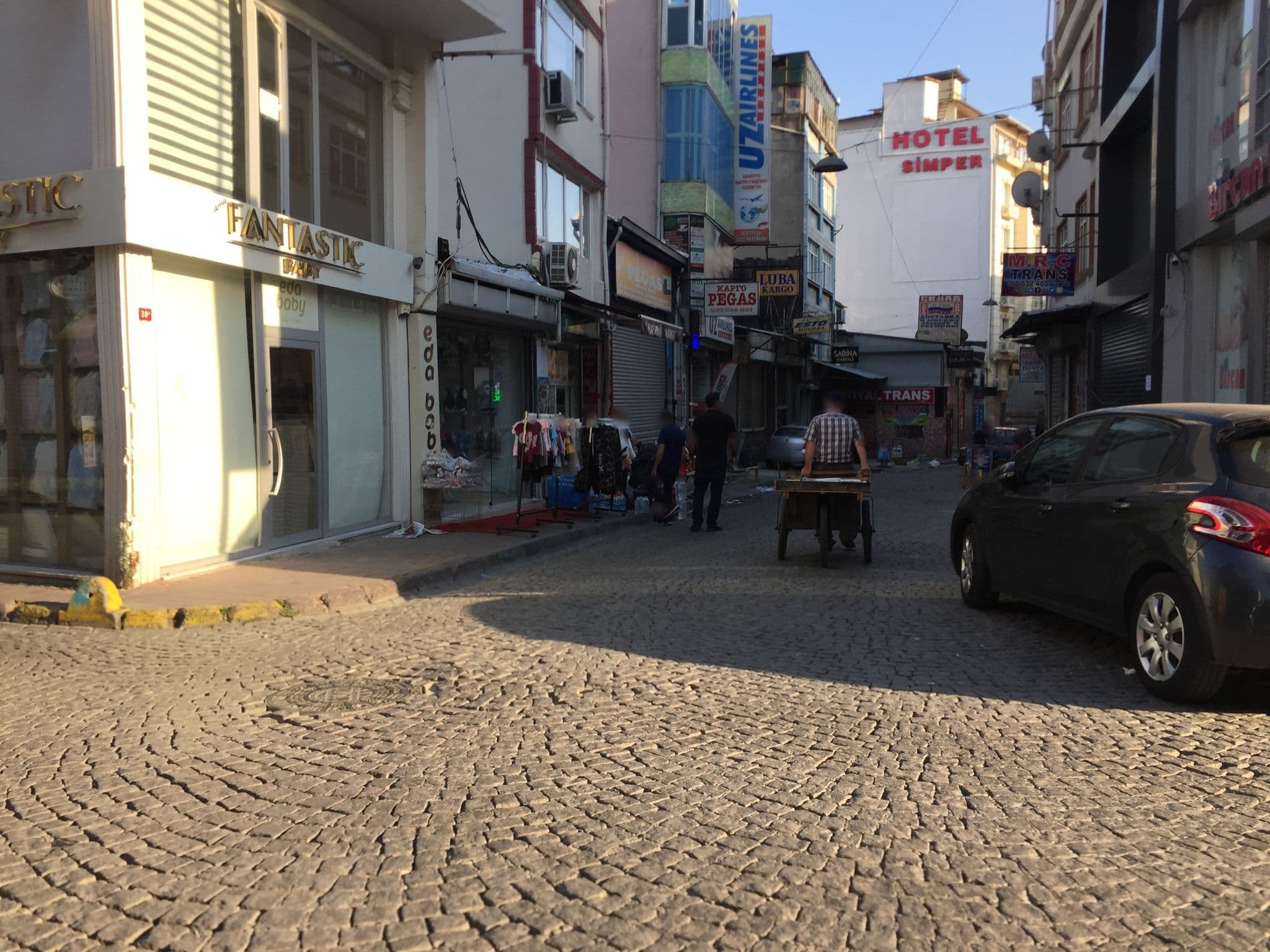 Street view near Golden Stone Hotel, Istanbul
