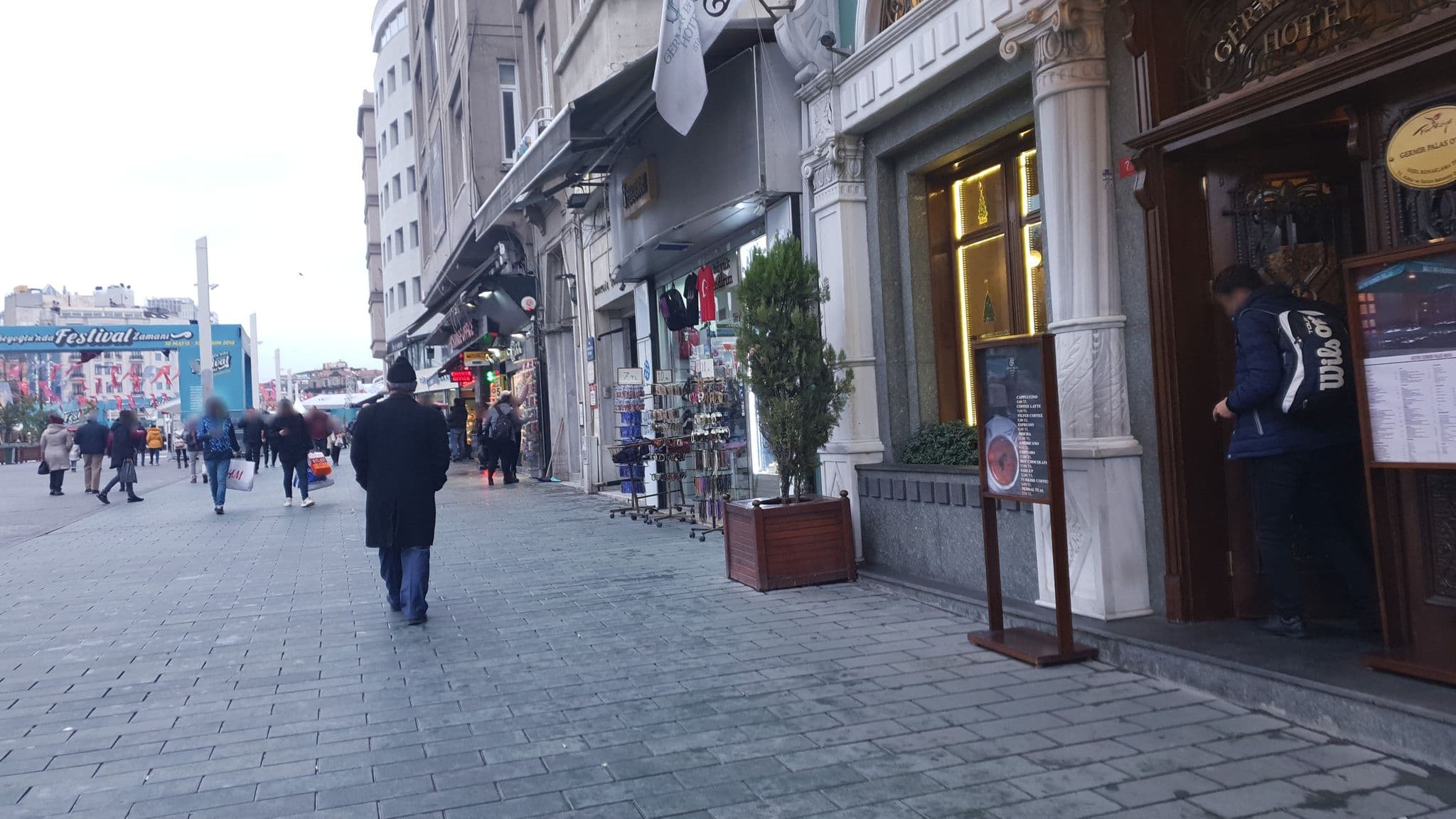 Street view near Germir Palas Hotel, Şişli — © nkirkowa (CC BY-SA · Mapillary)