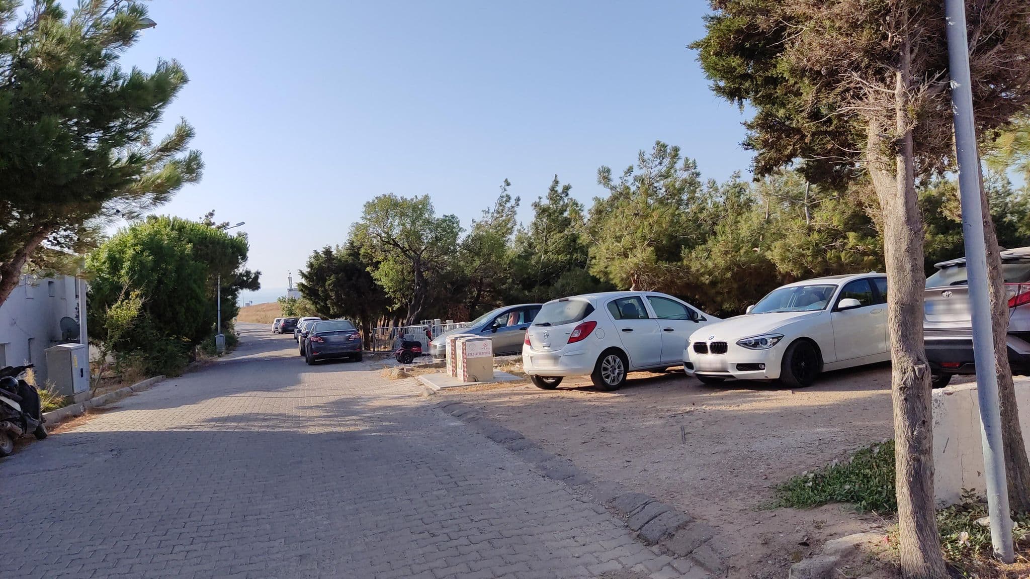 Street view near Belediye Lojmanları, Bozcaada — © orkut (CC BY-SA · Mapillary)