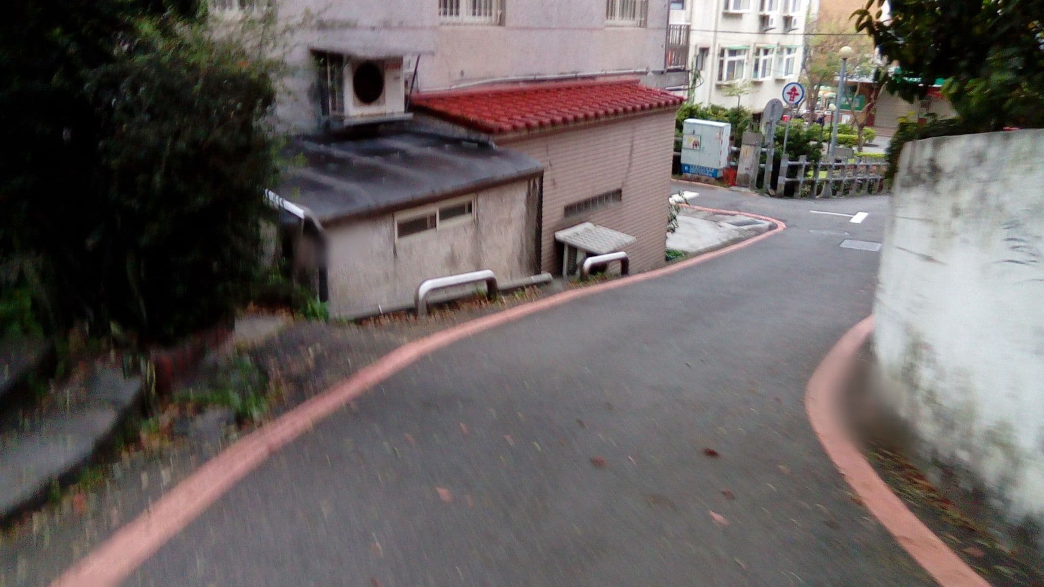 Street view near 中華電信會館 淡水會館(B館), Danshui — © adsa562 (CC BY-SA · Mapillary)