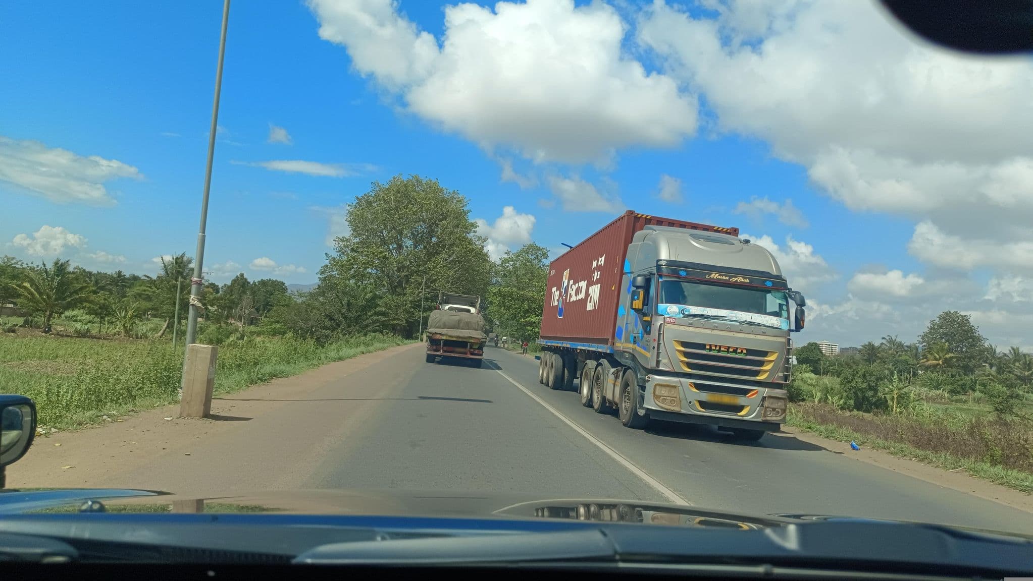 Street view near Road View Hotel, Morogoro