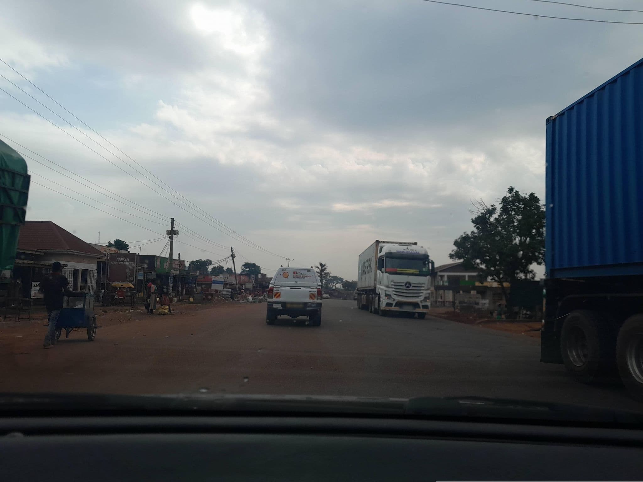 Street view near Twins Hotel, Njeru — © bagonzars (CC BY-SA · Mapillary)