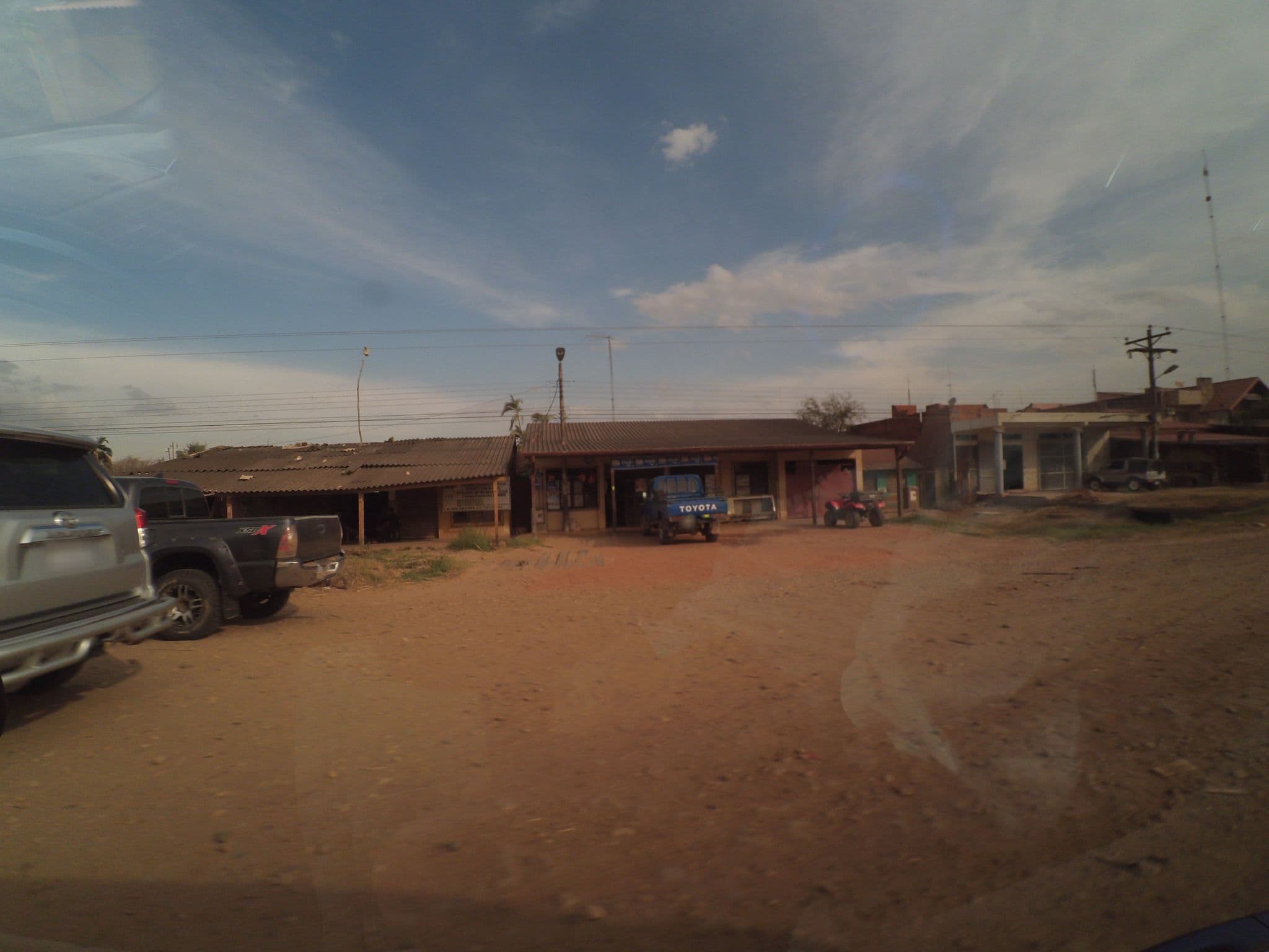 Street view near Hotel La Pascana, Okinawa Uno — © yoviajo (CC BY-SA · Mapillary)