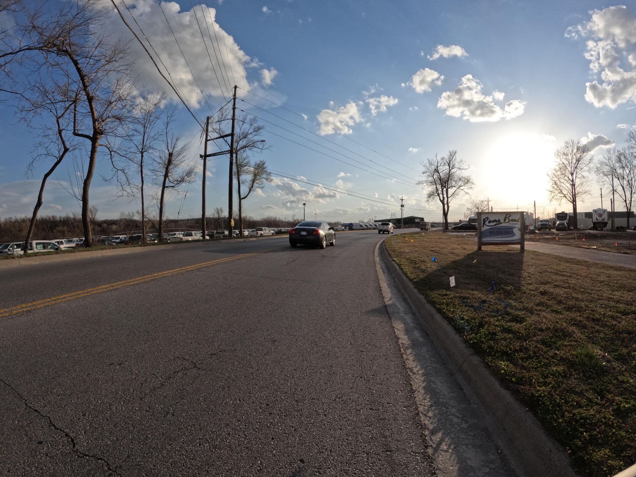 Street view near Rivers Bend Park, Shawnee — © BigJ (CC BY-SA · Mapillary)