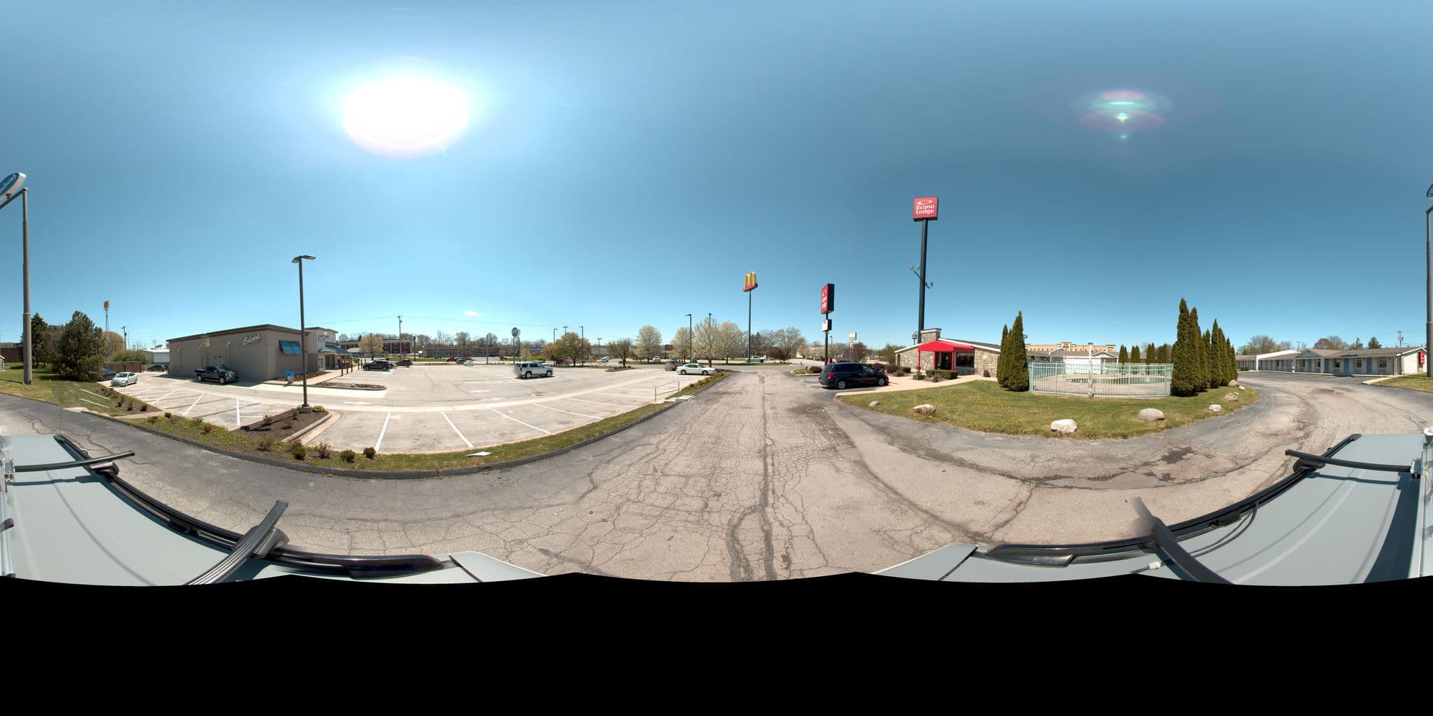 Street view near Econo Lodge, New Paris — © arudir (CC BY-SA · Mapillary)