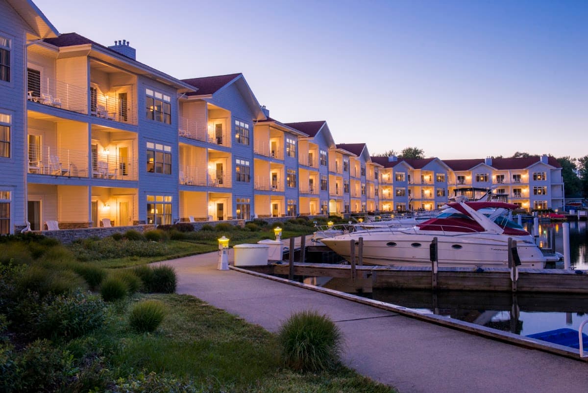 Marina Grand Resort, Hotel in New Buffalo