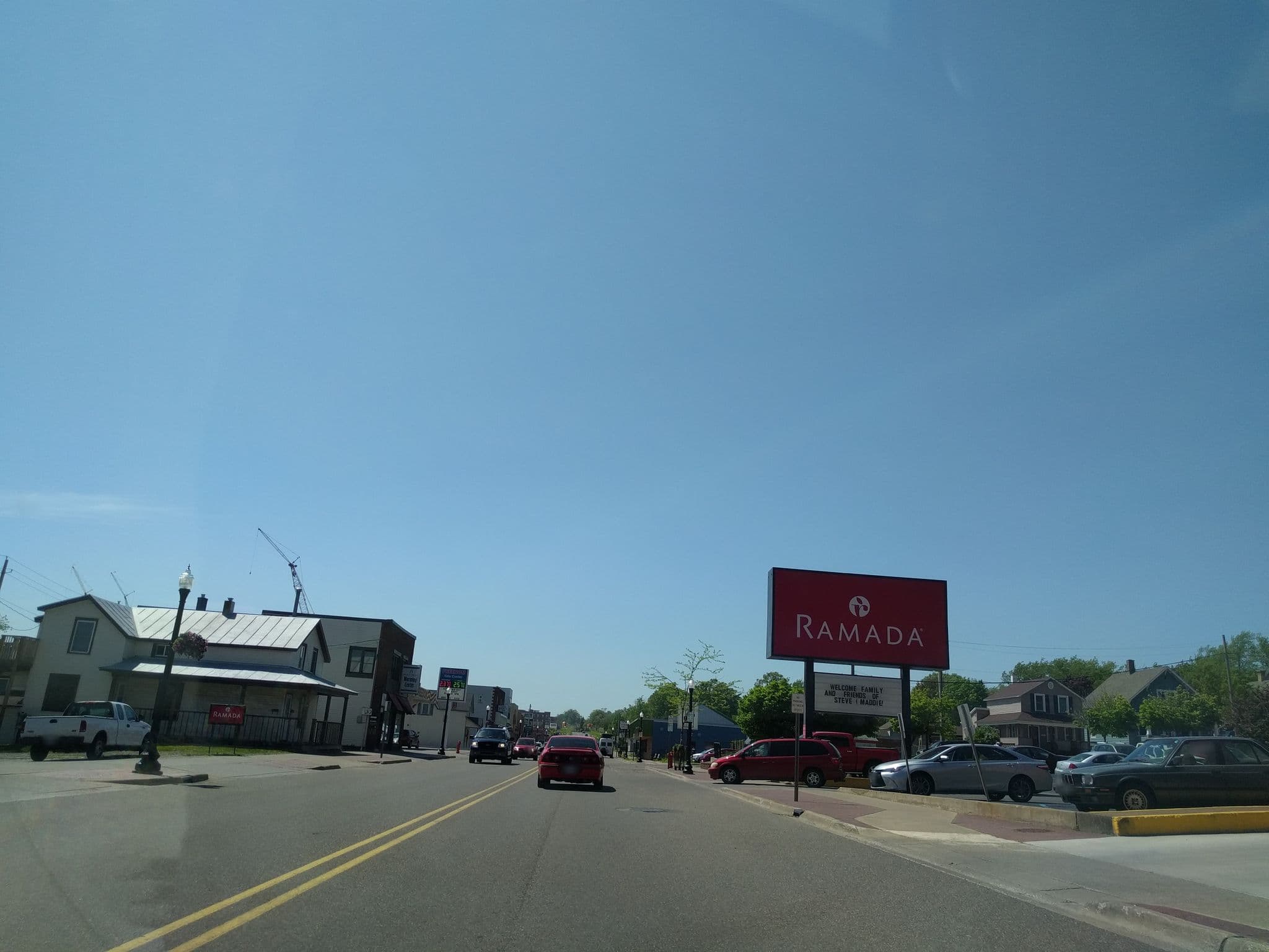 Street view near Ramada Marquette, Marquette — © gappleto97 (CC BY-SA · Mapillary)