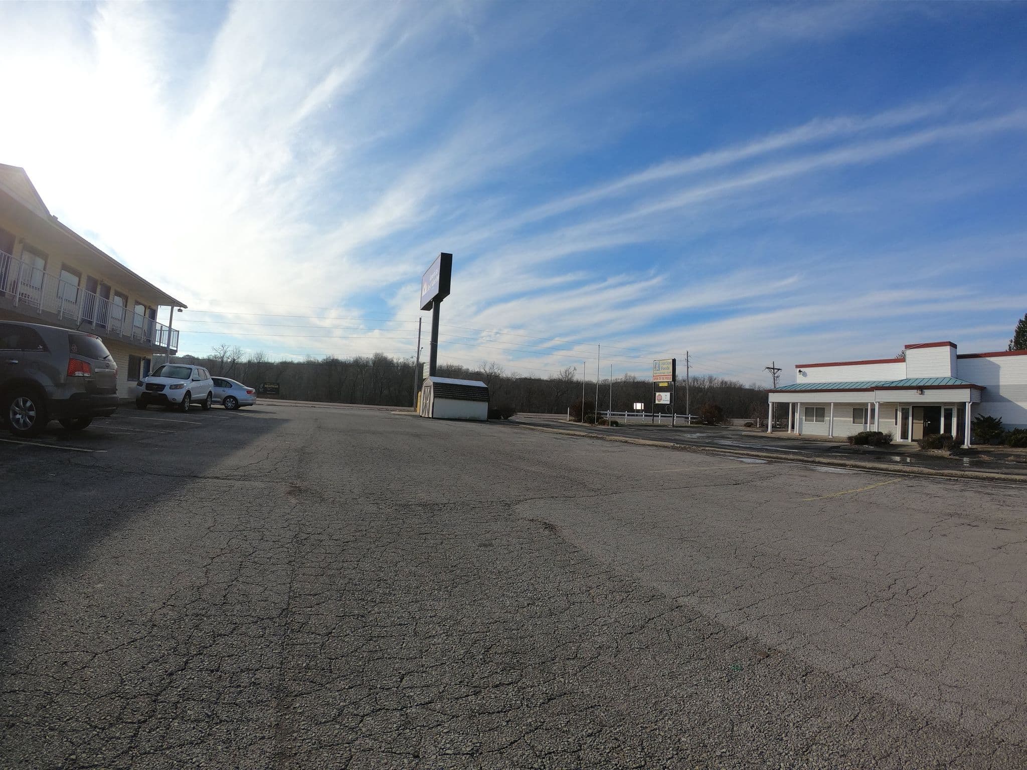 Street view near America's Best Value Inn, Knob Noster — © toebee (CC BY-SA · Mapillary)