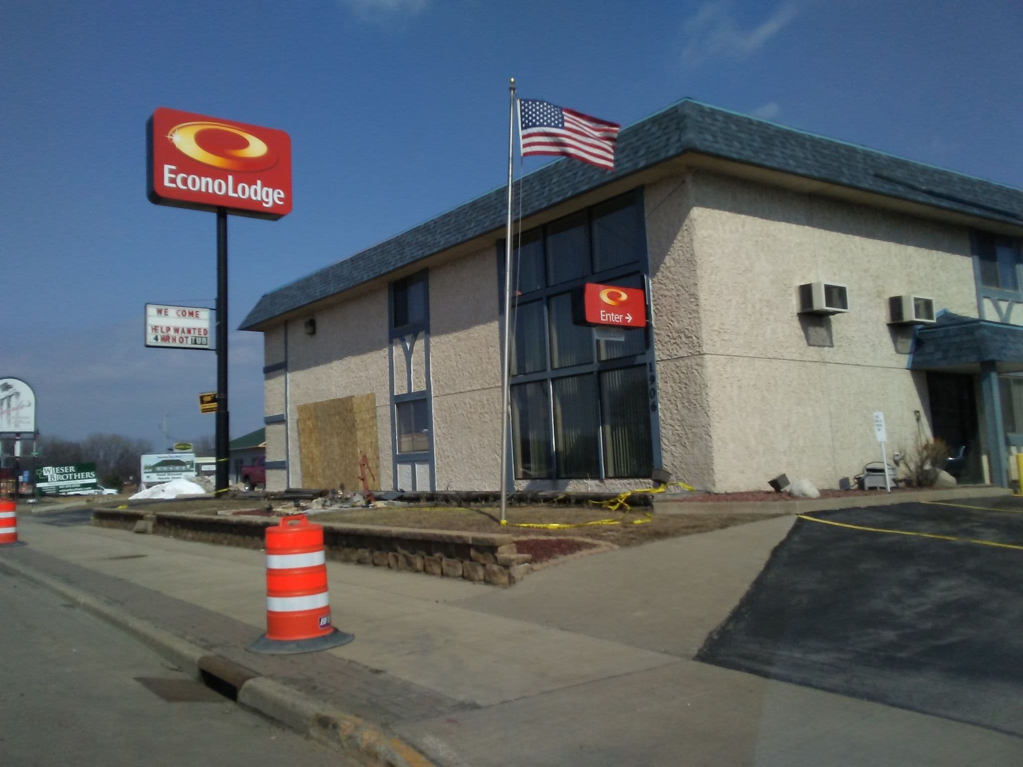 Street view near Econo Lodge, North La Crosse — © fta (CC BY-SA · Mapillary)