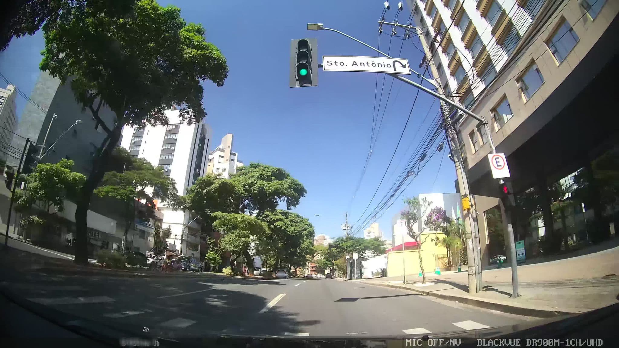 Street view near Mercure, Belo Horizonte — © kaart_2 (CC BY-SA · Mapillary)