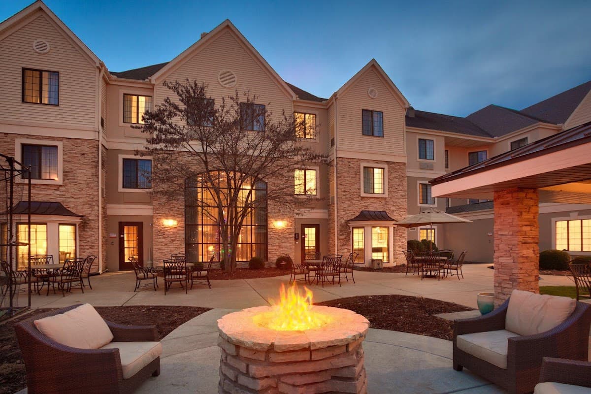 Staybridge Suites Peoria Downtown, Hotel in West Peoria