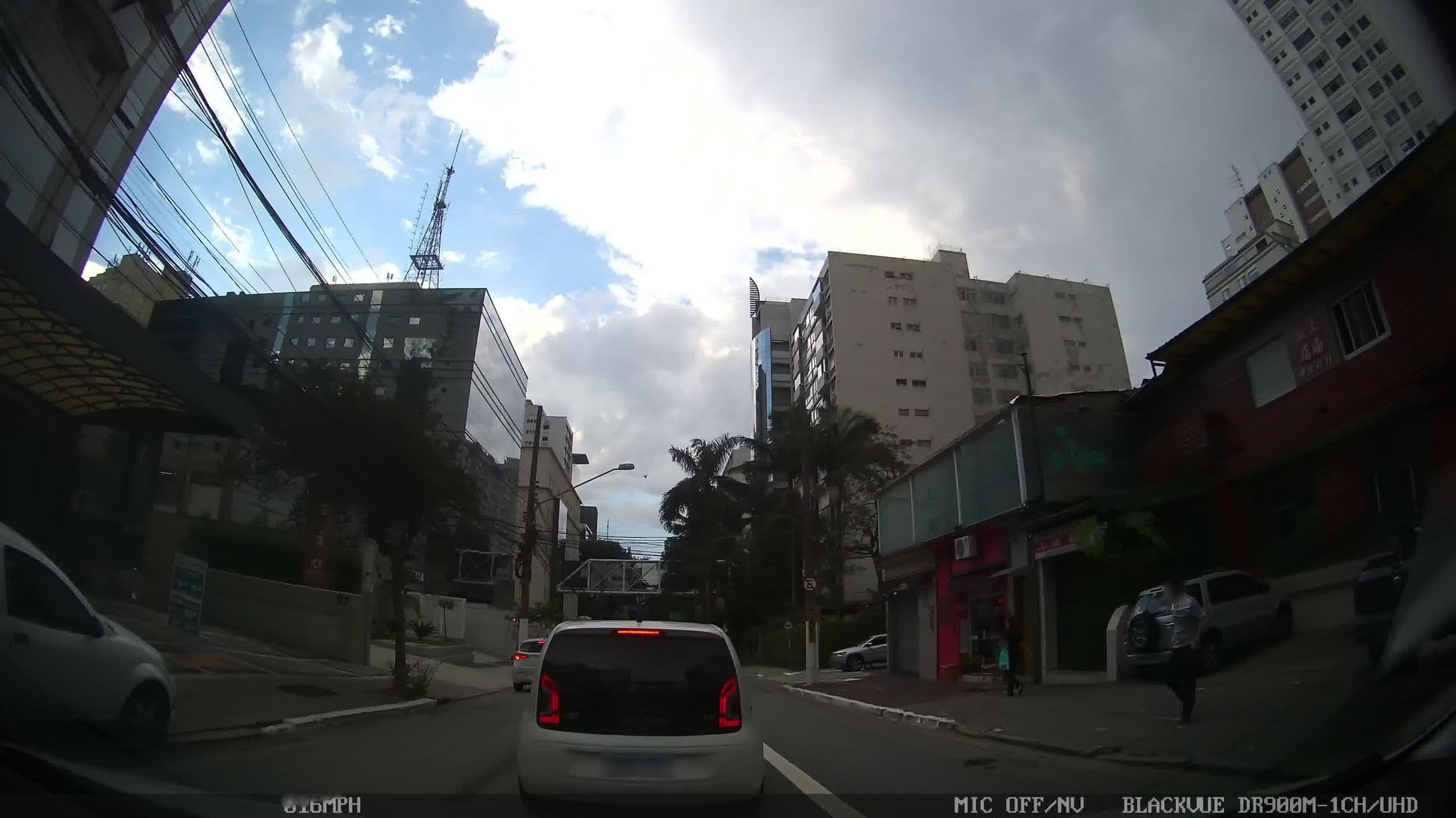 Street view near Hotel Mercure, Bela Vista — © kaart_4 (CC BY-SA · Mapillary)