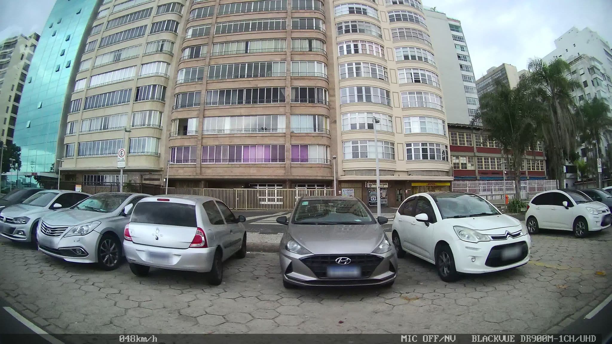 Street view near Arena, Copacabana — © kaart_1 (CC BY-SA · Mapillary)