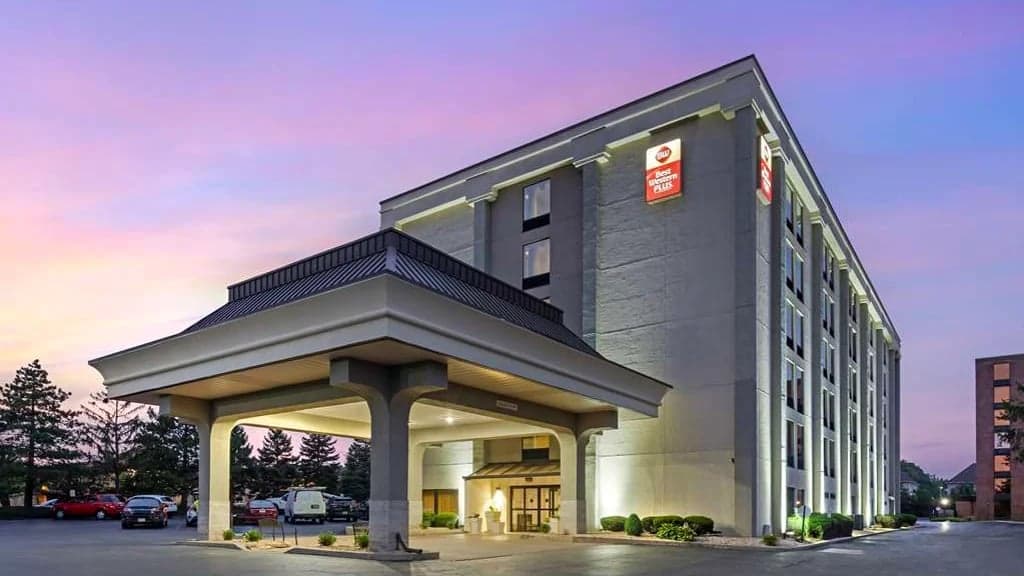 Best Western Plus, Hotel in Hodgkins