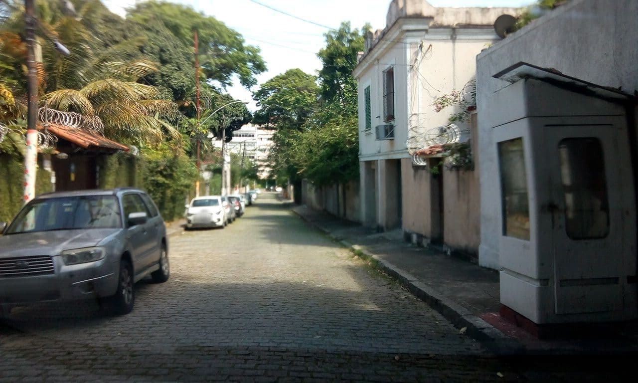 Street view near Casa Cool Beans, Santa Teresa — © marciosampaio (CC BY-SA · Mapillary)