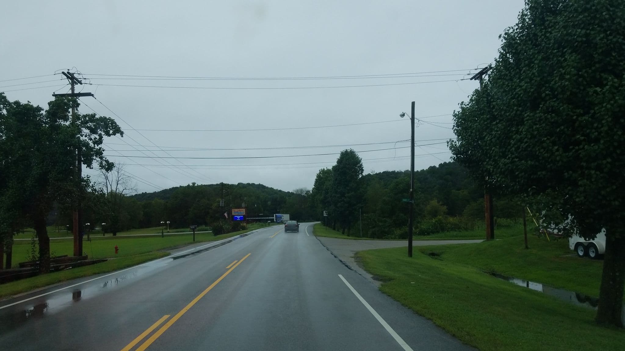 Street view near Manchester Motel Lock & Storage LLC, Maysville — © jbthemilker (CC BY-SA · Mapillary)