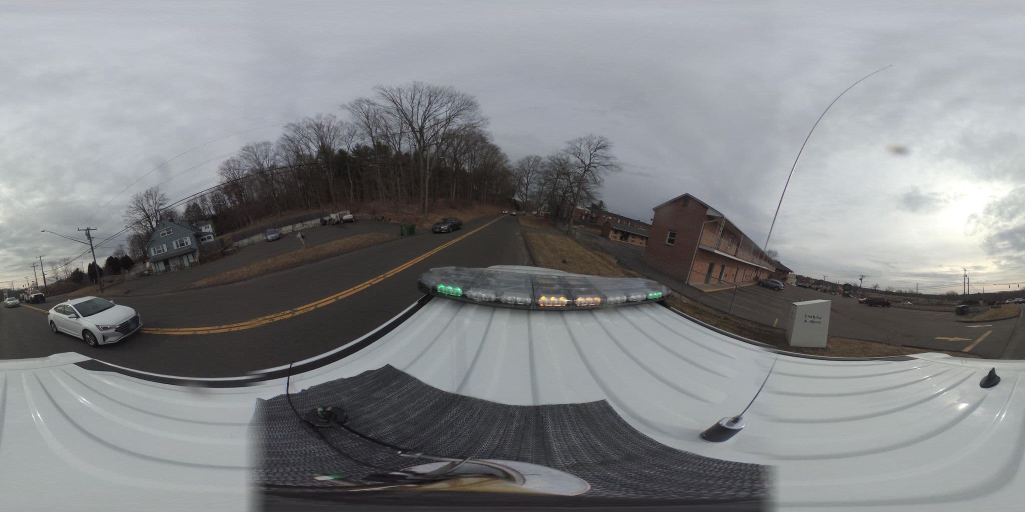 Street view near Wesley Inn & Suites, Cromwell — © ctroadway360 (CC BY-SA · Mapillary)