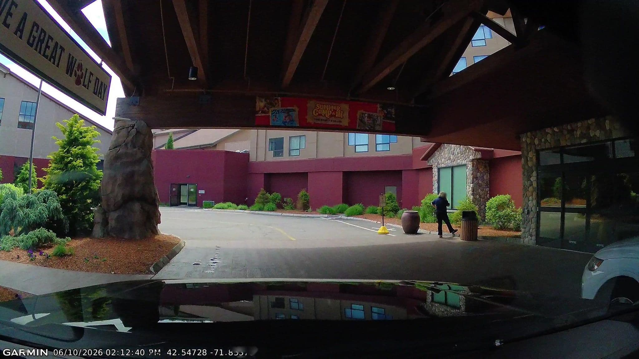 Street view near Great Wolf Lodge, Fitchburg — © Lanka6359 (CC BY-SA · Mapillary)