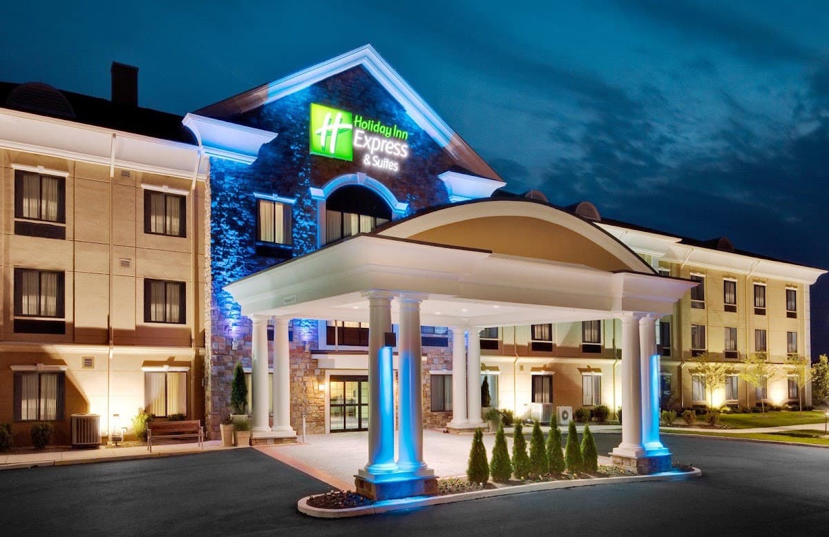 Holiday Inn Express & Suites Warminster - Horsham, Hotel in Warminster Heights