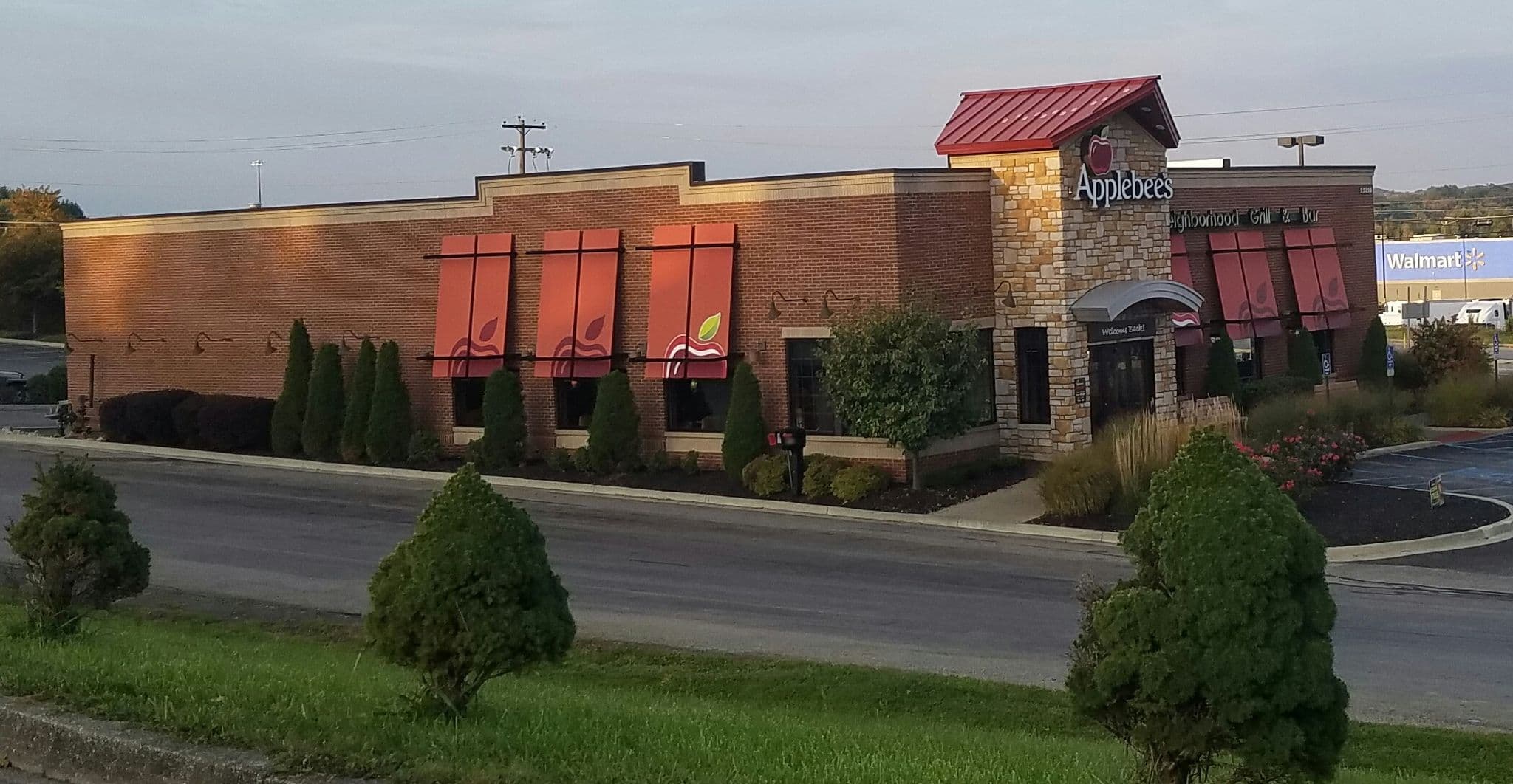 Street view near Motel 6, Clarion — © jbthemilker (CC BY-SA · Mapillary)
