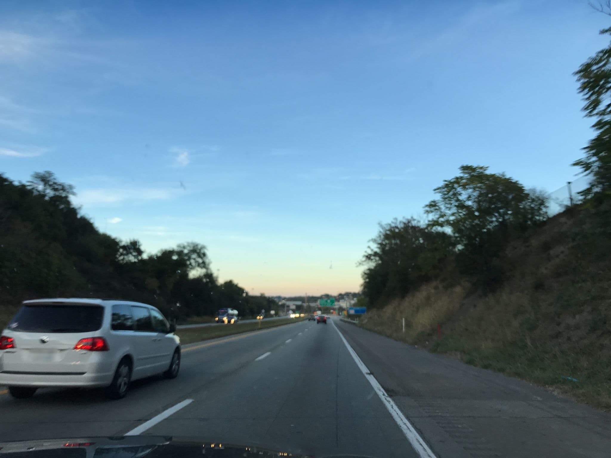 Street view near Comfort Inn & Suites, Wolfdale — © mdroads (CC BY-SA · Mapillary)