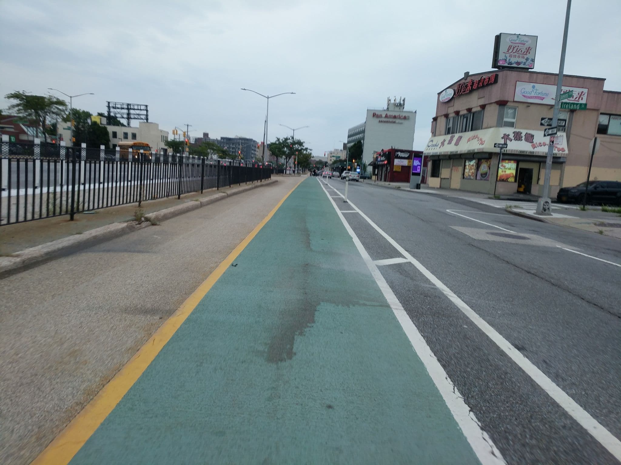 Street view near Boulevard Motel, Elmhurst — © daalso (CC BY-SA · Mapillary)