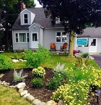 Sam's Cottage on the Greens Bed and Breakfast, Bed & Breakfast in Clintondale