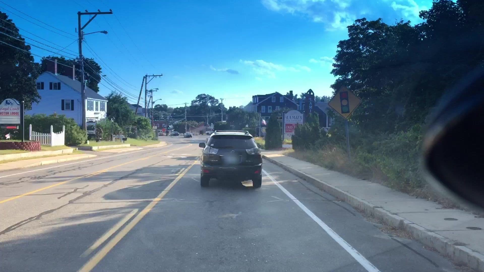Street view near Royal Coach Motor Lodge, North Hampton — © lvl5 (CC BY-SA · Mapillary)